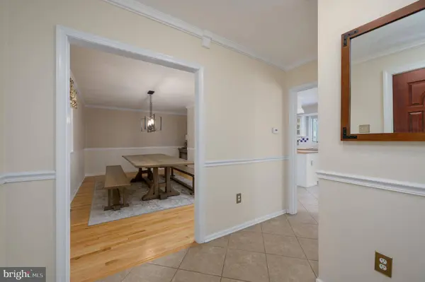 16 SAW MILL RD, Medford, NJ 08055