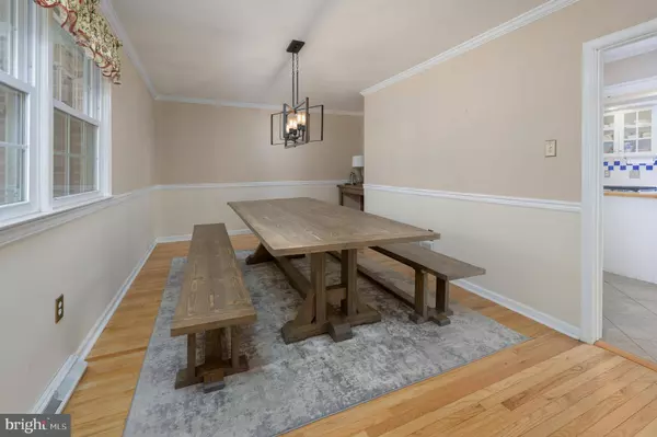 16 SAW MILL RD, Medford, NJ 08055