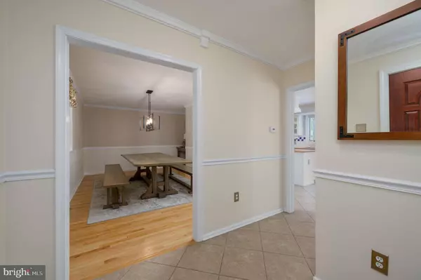 16 SAW MILL RD, Medford, NJ 08055