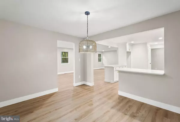 57 RANOLDO TER, Cherry Hill, NJ 08034