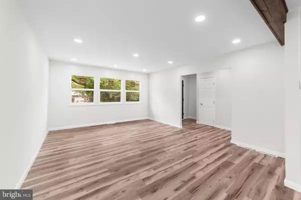 226 CHELTEN PKWY, Cherry Hill, NJ 08034