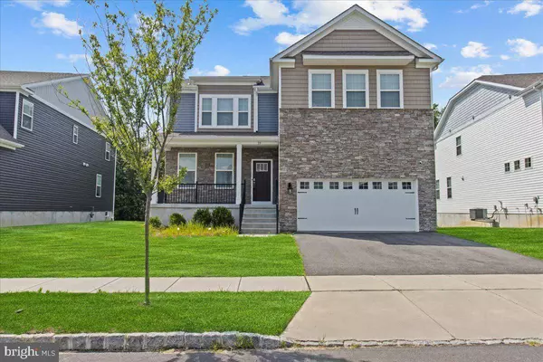 39 WESTMONT DR, Medford, NJ 08055