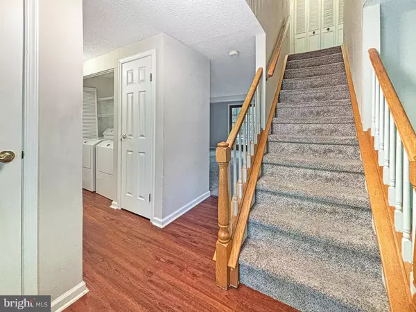 15 LADY DIANA CIR, Marlton, NJ 08053