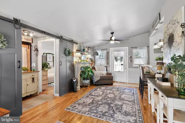 206 RUTH, Maple Shade, NJ 08052