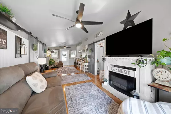 206 RUTH, Maple Shade, NJ 08052