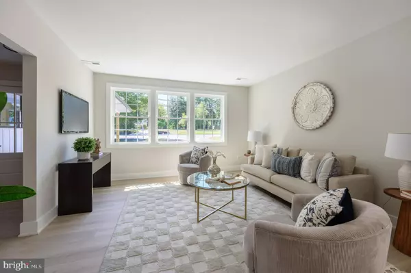 1976 GREENTREE RD, Cherry Hill, NJ 08003