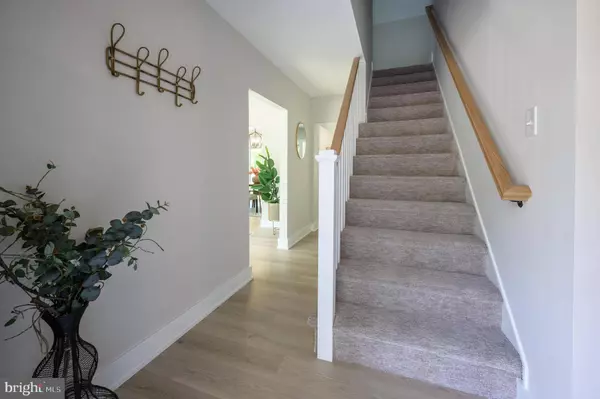 1976 GREENTREE RD, Cherry Hill, NJ 08003