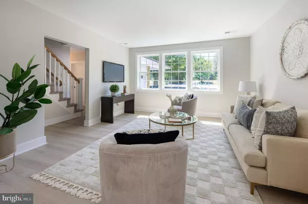 1976 GREENTREE RD, Cherry Hill, NJ 08003