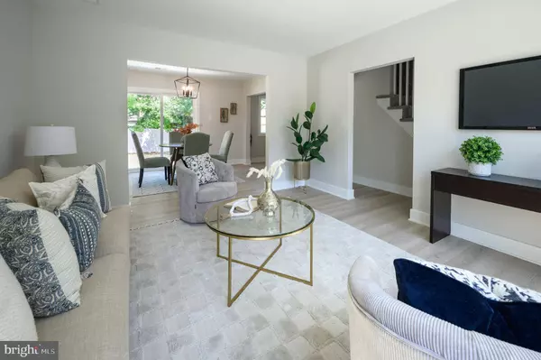 1976 GREENTREE RD, Cherry Hill, NJ 08003