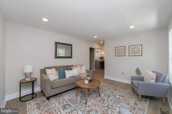 1324 CHARLESTON RD, Cherry Hill, NJ 08034