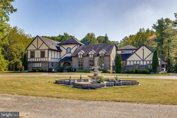 740 GARWOOD RD, Moorestown, NJ 08057