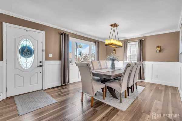 13 Chase AVE, Avenel, NJ 07001