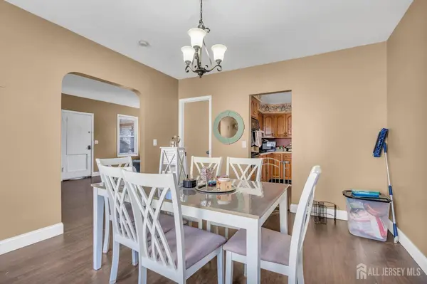 412 East AVE, Sewaren, NJ 07077