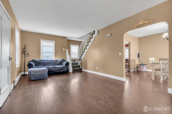 412 East AVE, Sewaren, NJ 07077