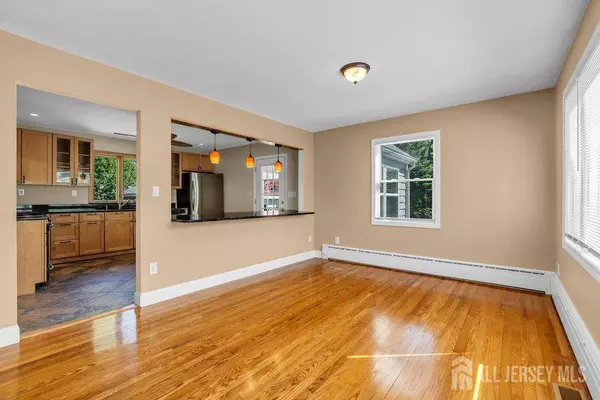 246 Gross ST, Sayreville, NJ 08879