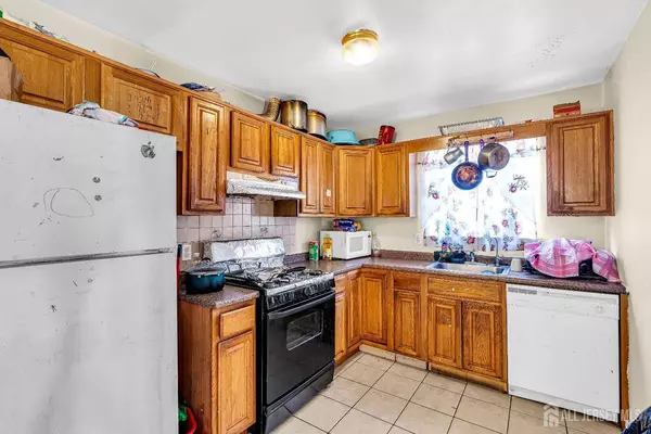 544 Broadway, Elizabeth, NJ 07206