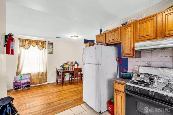 544 Broadway, Elizabeth, NJ 07206