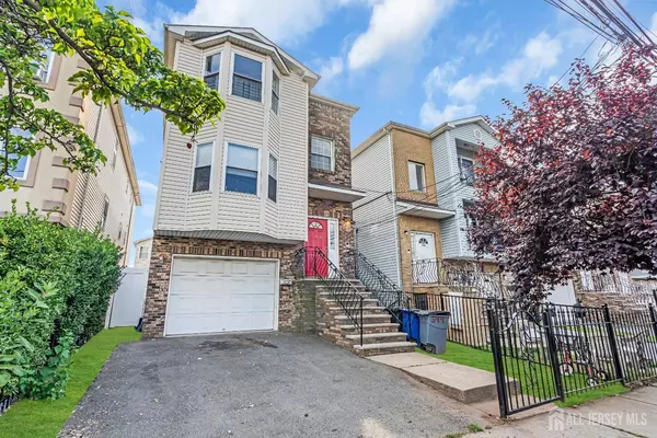 544 Broadway, Elizabeth, NJ 07206