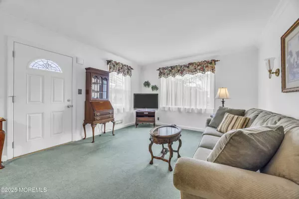 143 Safran Avenue, Edison, NJ 08837