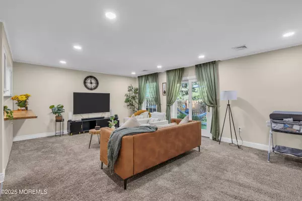 41 Goldenrod Court, Hamilton, NJ 08690