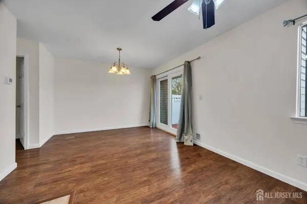 13 Quincy CIR #K, South Brunswick, NJ 08810