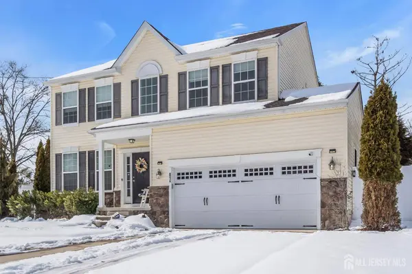 81 N Locust AVE N #A, Evesham, NJ 08053