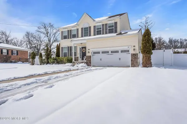 81 N Locust Avenue #A, Marlton, NJ 08053