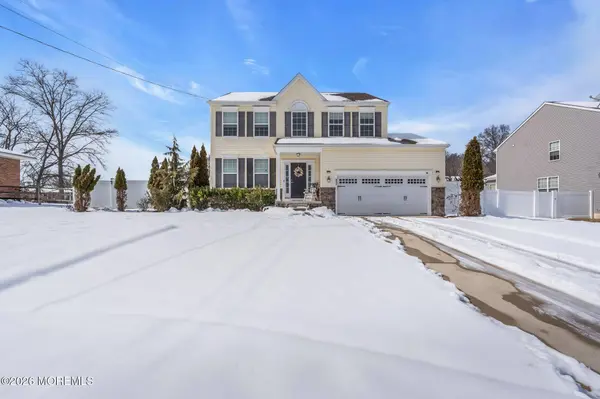 81 N Locust Avenue #A, Marlton, NJ 08053