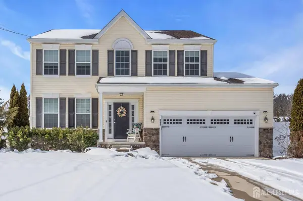 81 N Locust AVE N #A, Evesham, NJ 08053