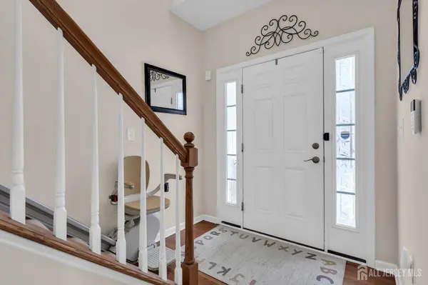 81 N Locust AVE N #A, Evesham, NJ 08053