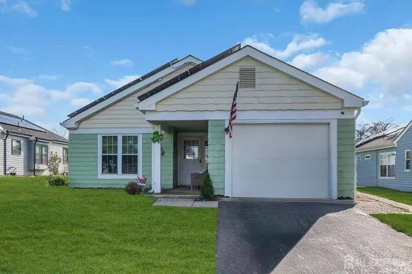 13 Newbury ROW, Manchester, NJ 08759