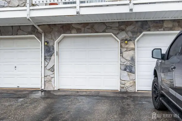 4107 Norma PL, Toms River, NJ 08755