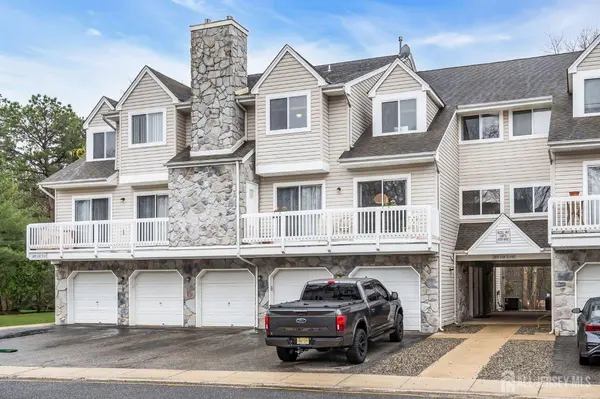 4107 Norma PL, Toms River, NJ 08755