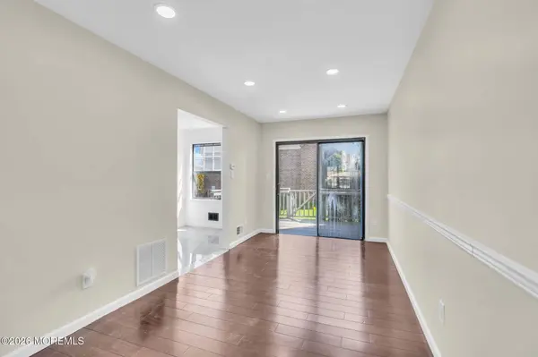 53 Heritage Lane, Fords, NJ 08863