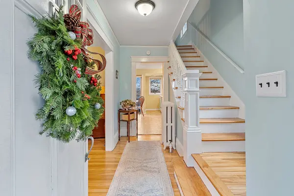 31 Barnard Rd, Worcester, MA 01605-1311
