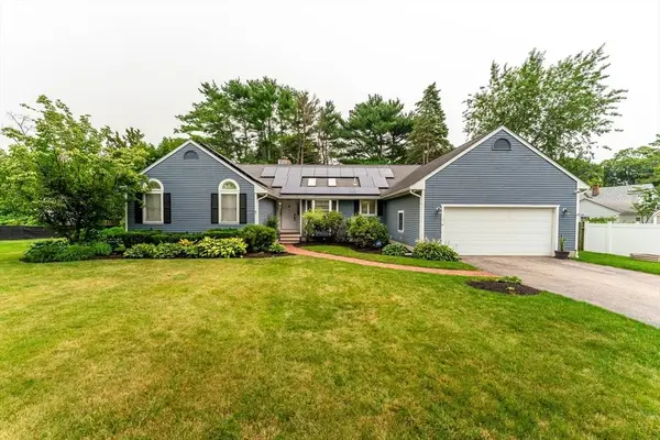 3 Meadow Cir, Barrington, RI 02806