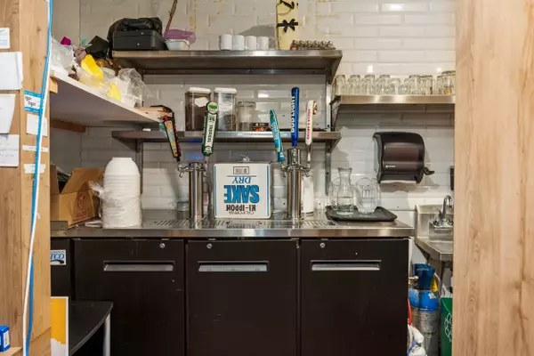 Huntington Beach, CA 92648-8102,200 Main St #114