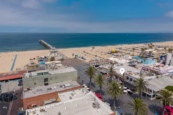 31 Pier Ave, Hermosa Beach, CA 90254-3733