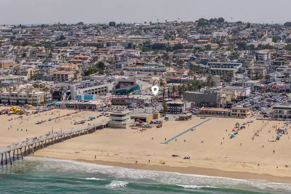 31 Pier Ave, Hermosa Beach, CA 90254-3733