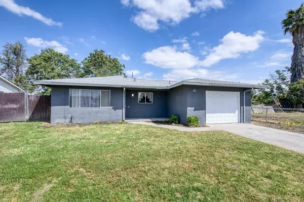 182 W Kaviland AVE, Fresno, CA 93706