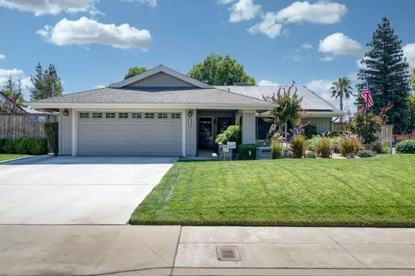 365 Stanford AVE, Clovis, CA 93611
