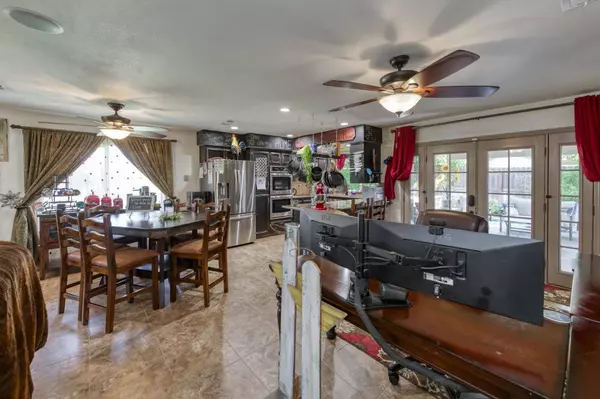 365 Stanford AVE, Clovis, CA 93611