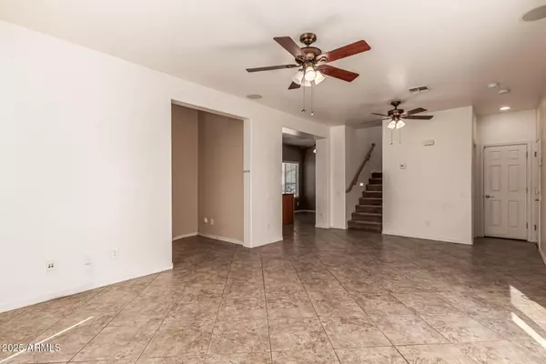 26638 N BABBLING BROOK Drive, Phoenix, AZ 85083