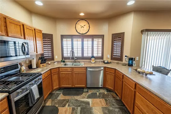 2445 Graystone DR, Kingman, AZ 86409