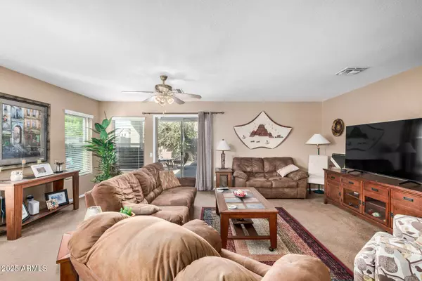 43322 W BLAZEN Trail, Maricopa, AZ 85138