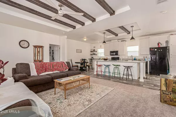 2028 N SUMMERS Lane, Maricopa, AZ 85139