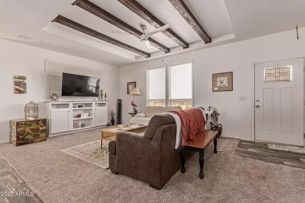 2028 N SUMMERS Lane, Maricopa, AZ 85139