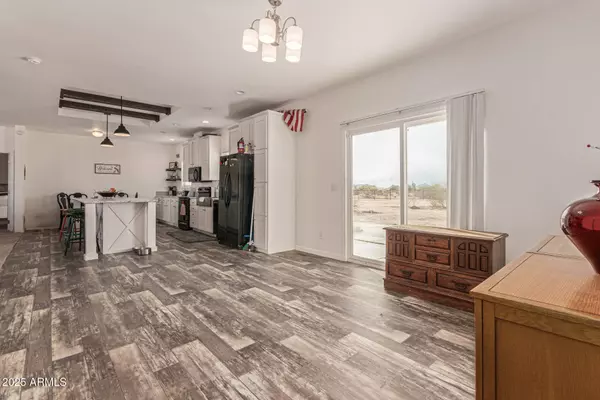 2028 N SUMMERS Lane, Maricopa, AZ 85139