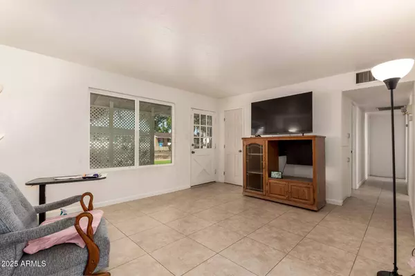 3635 W LEWIS Avenue, Phoenix, AZ 85009