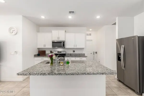 39985 W RIO LOBO Drive, Maricopa, AZ 85138